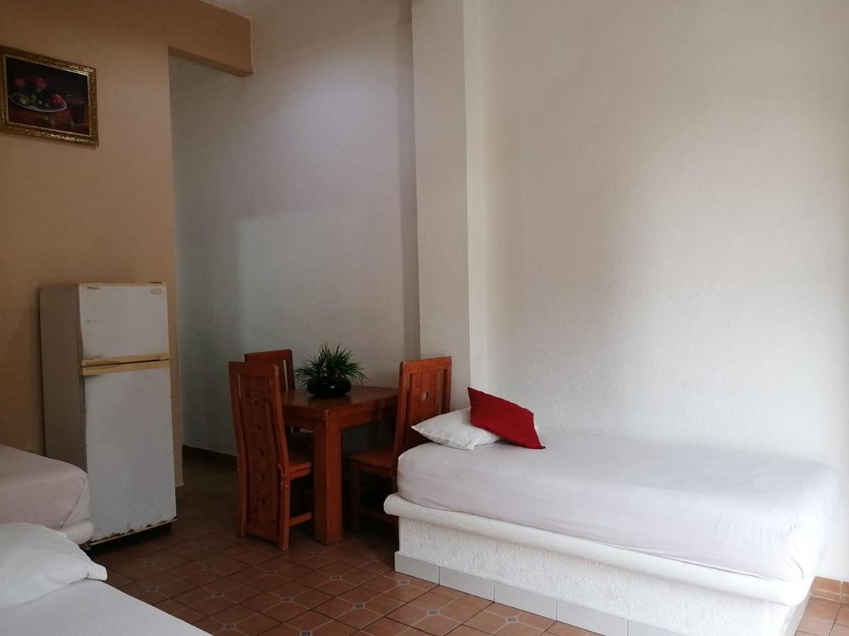 Hotel Isis Сіуатанехо Екстер'єр фото